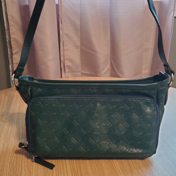 Villager A Liz Claiborne Company dark green shoulder bag like new - Picture 1 of 8